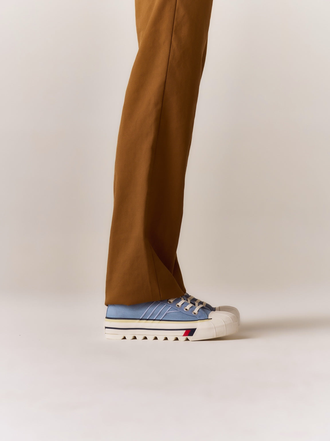 Intrepid in canvas colore carta da zucchero