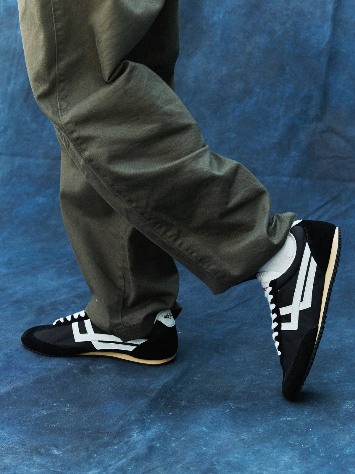 Racer 77 in Nylon Nera e Bianca