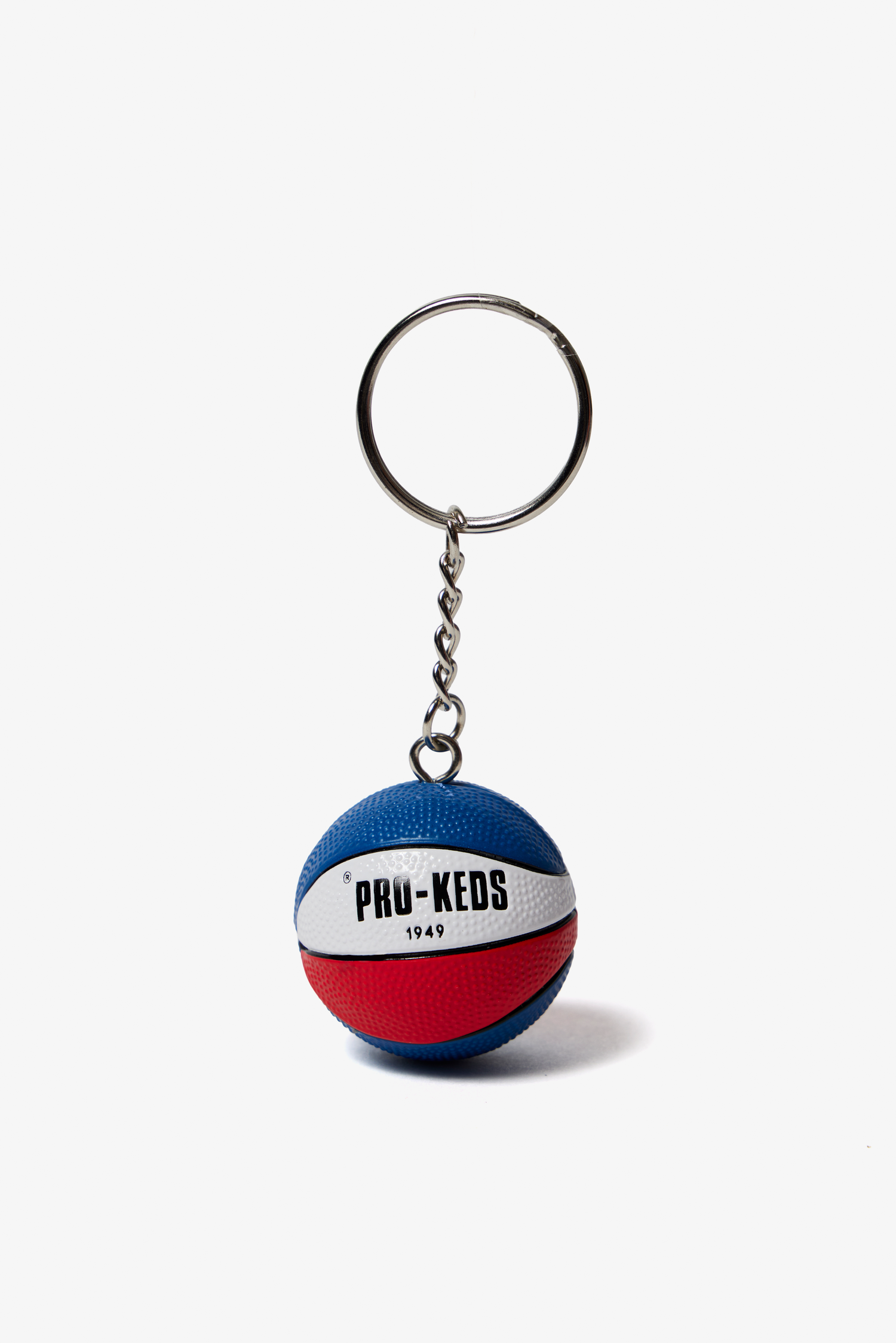 Portachiavi PRO-KEDS 1949 Basket, pallone da basket in plastica nei colori bianco, rosso e blu, con anello portachiavi