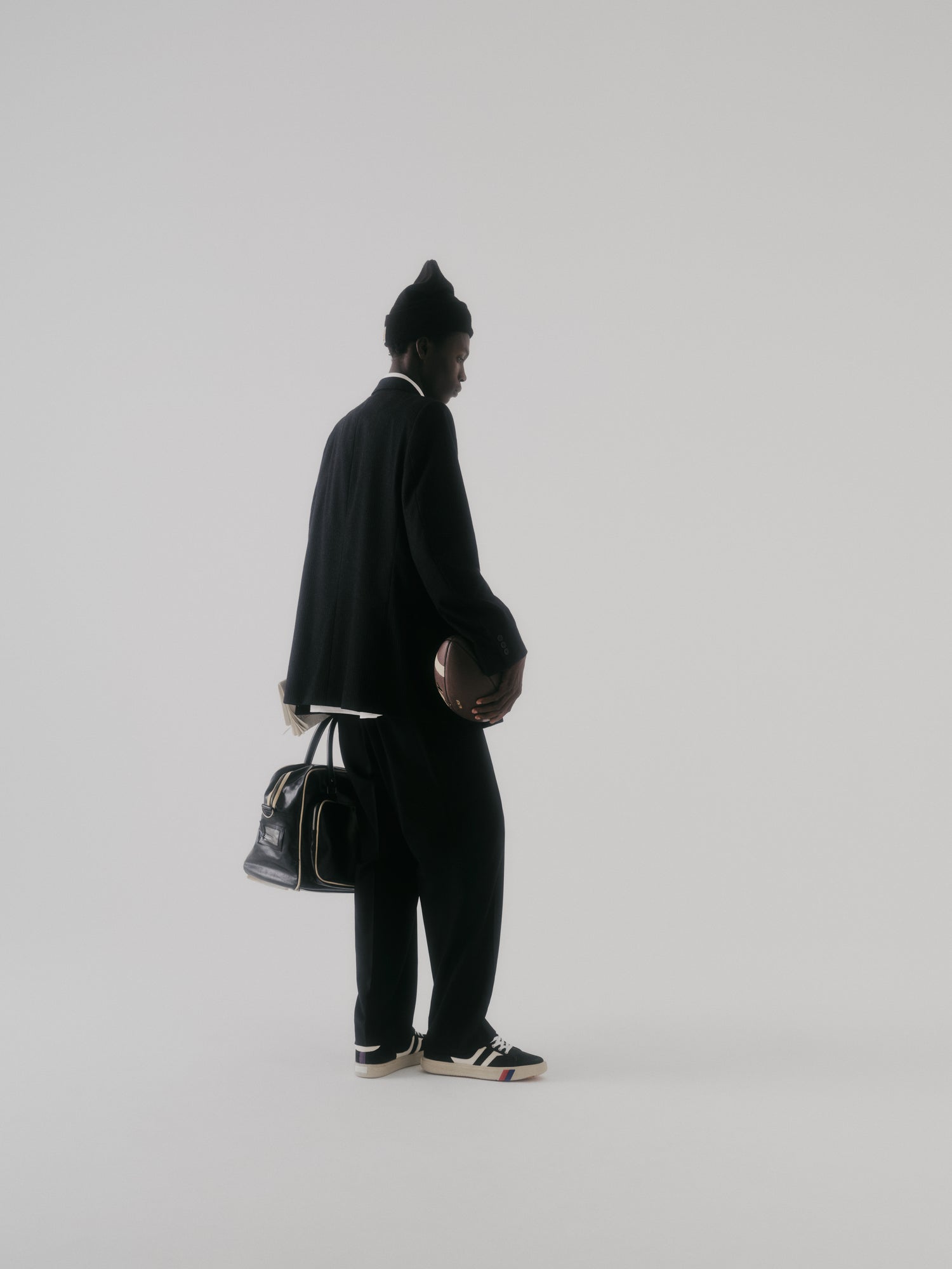 II Orbit in suede nero e avorio