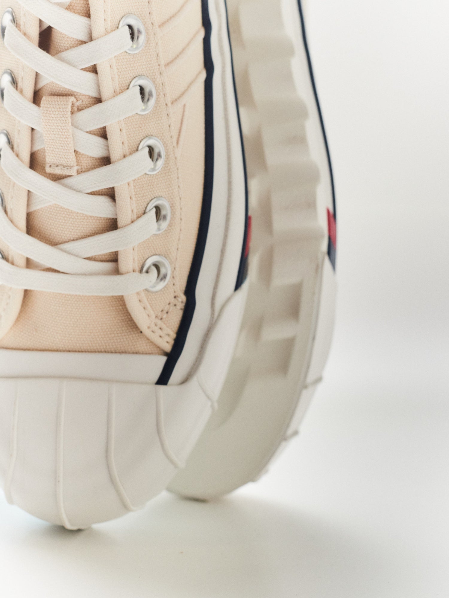 Intrepid in canvas avorio