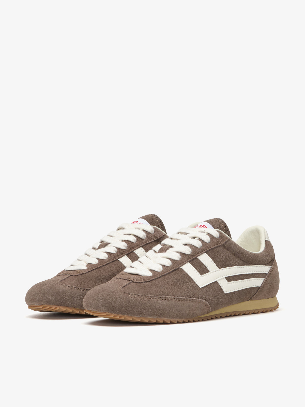 Pro-Keds Racer 77 da donna, paio di sneaker marrone e avorio, vista frontale e laterale