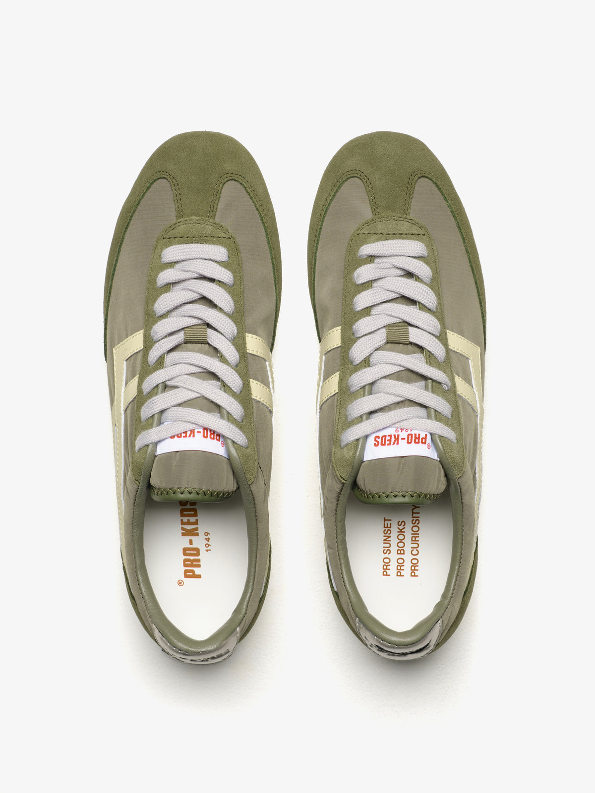 Pro-Keds Racer 77 da donna, paio di sneaker in Nylon verde militare e platino con dettagli in suede e pelle