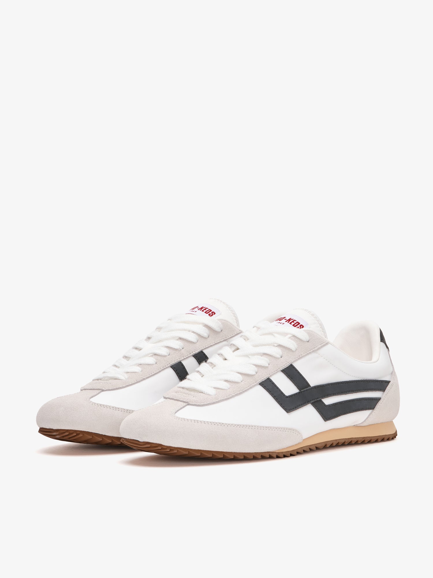 Racer 77 in black and white nylon