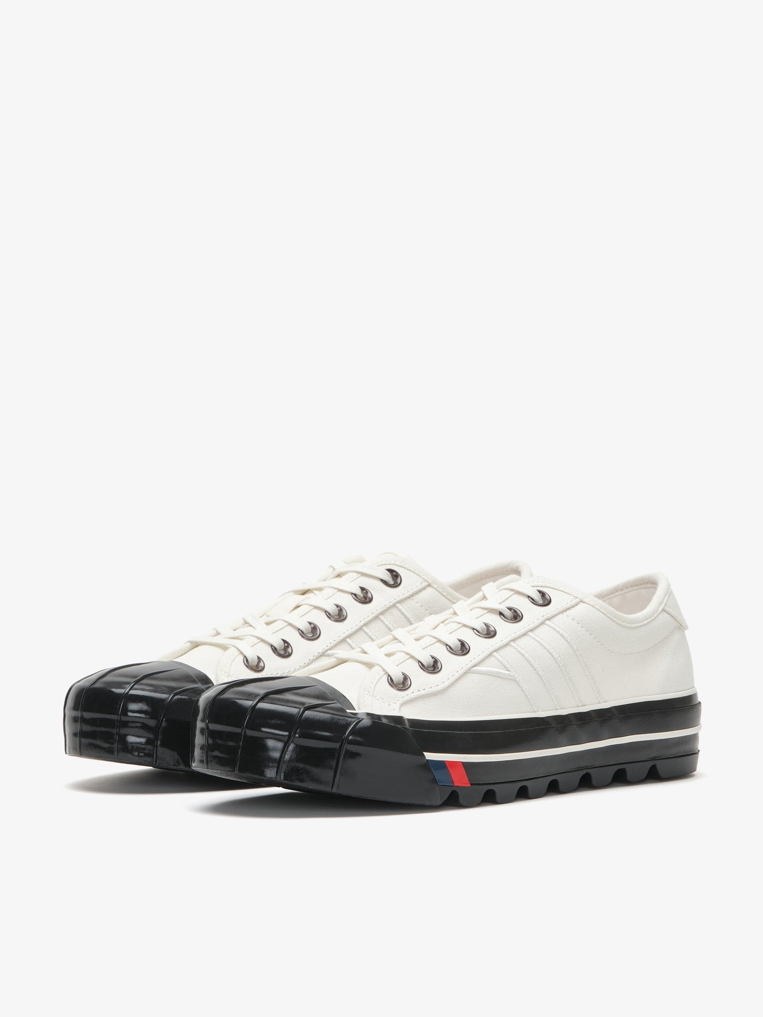 Intrepid in canvas bianco titanio