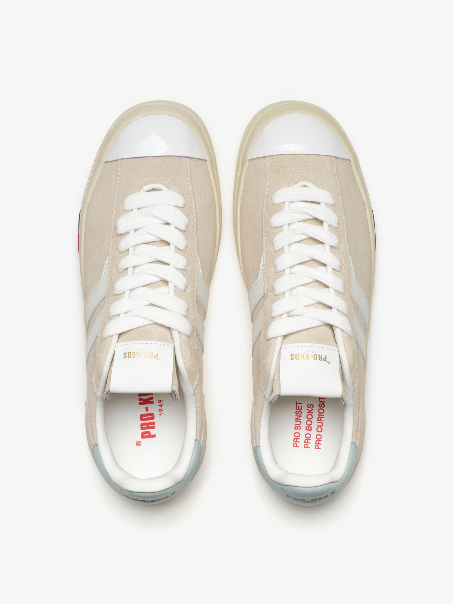 Court Ace in suede sabbia