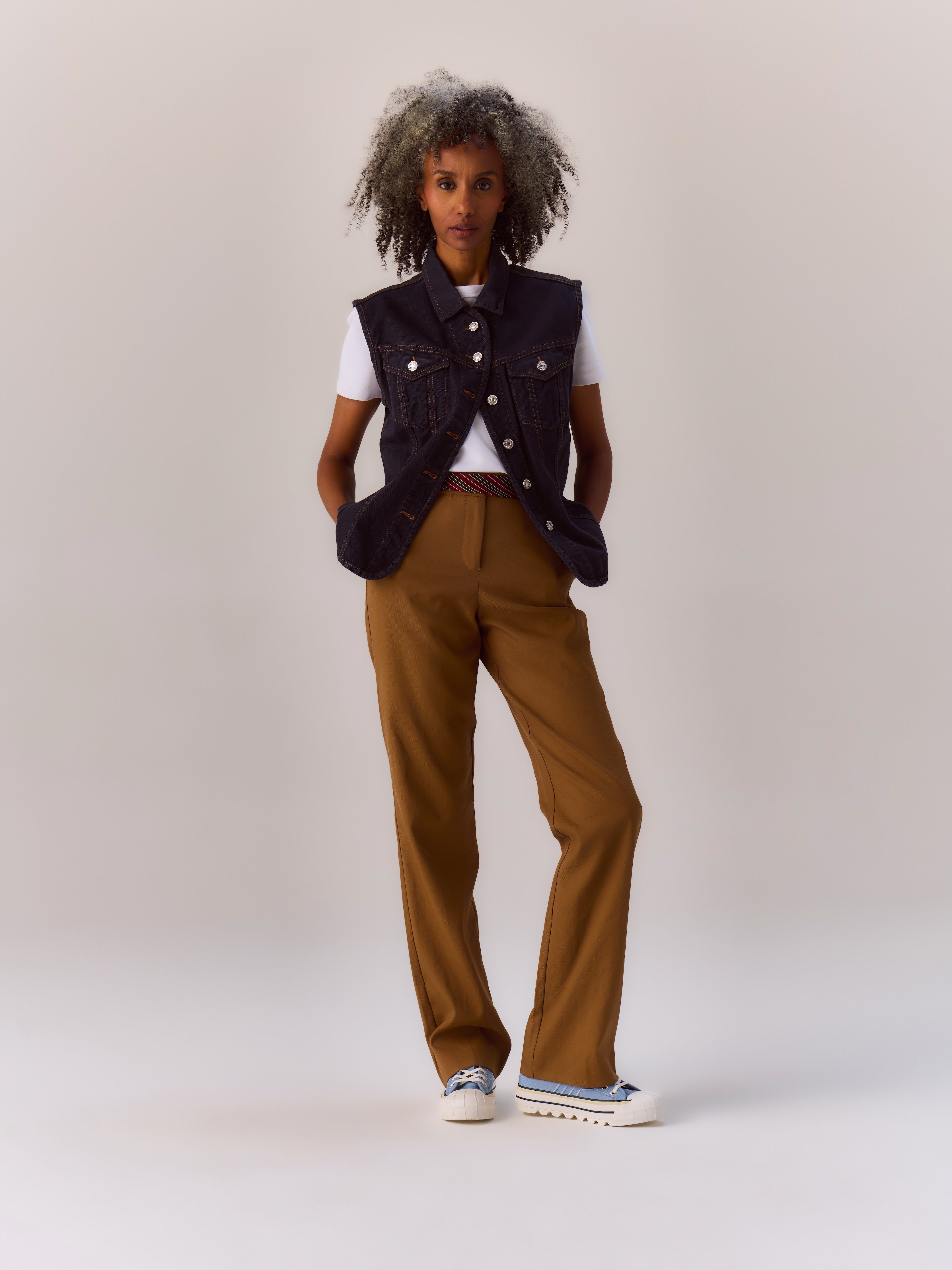 Lifestyle Image collection_image_1_b