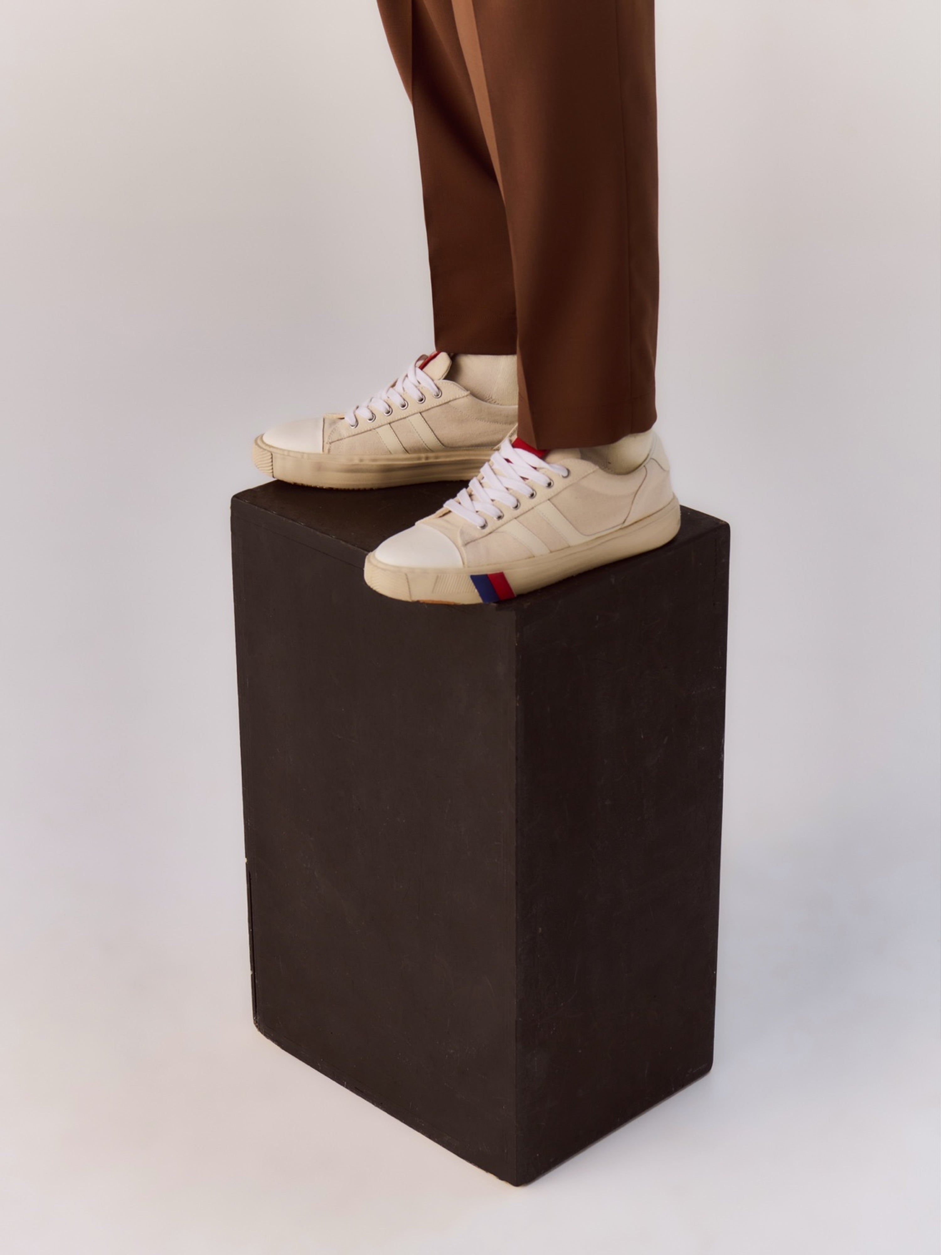 II Orbit in alabaster stone washed canvas – Pro-keds