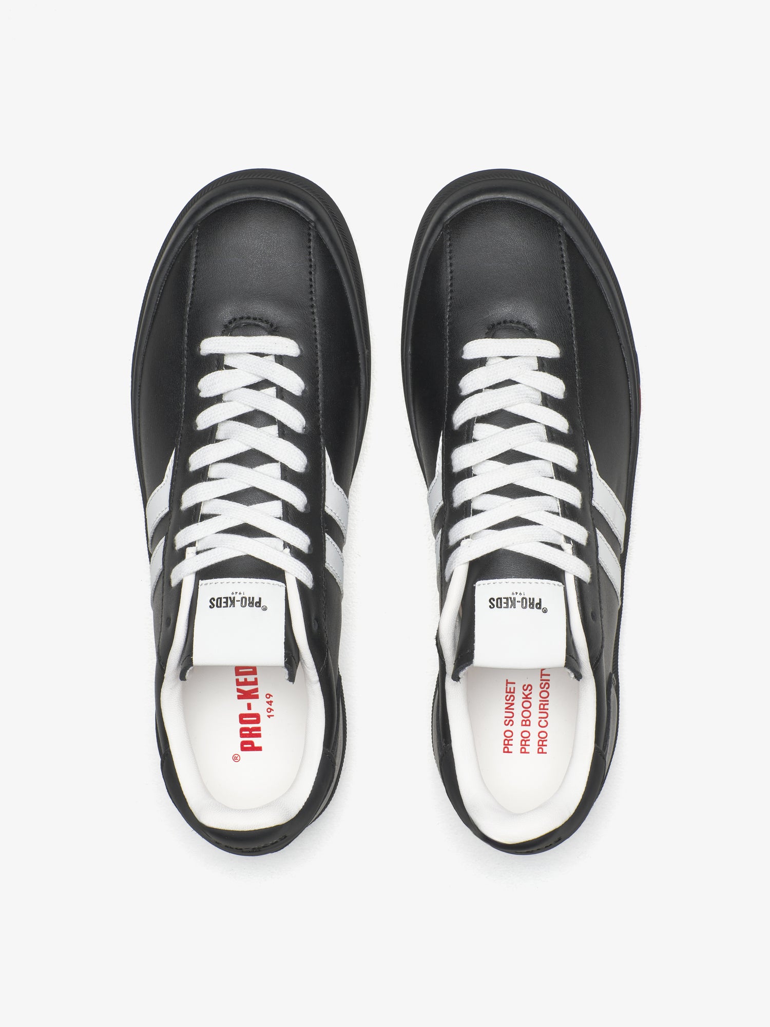 Court Ace in Pelle Nera e Bianca