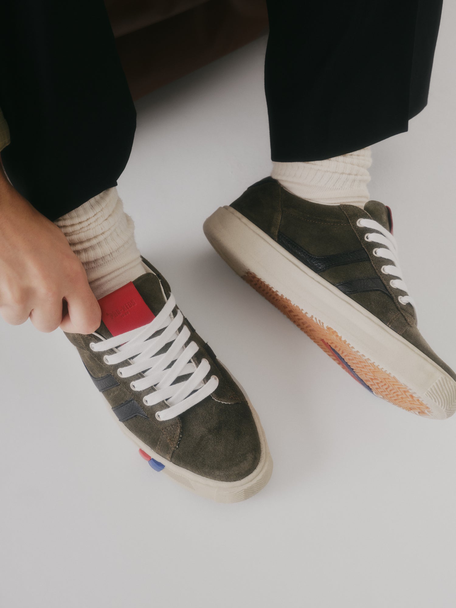 II Orbit in suede salvia e nero