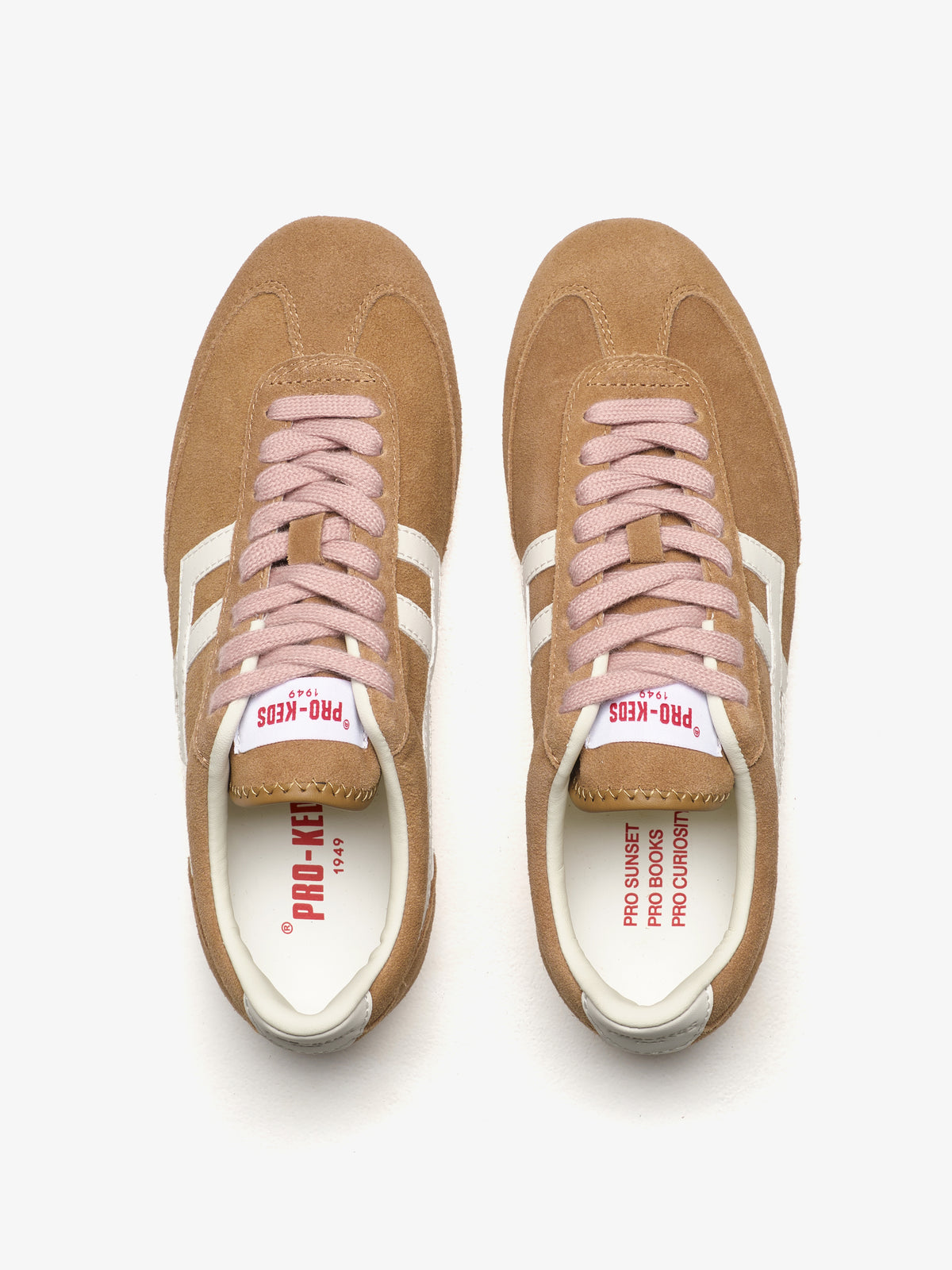 Pro-Keds Racer 77 da donna, paio di sneaker tabacco e avorio, vista dall'alto