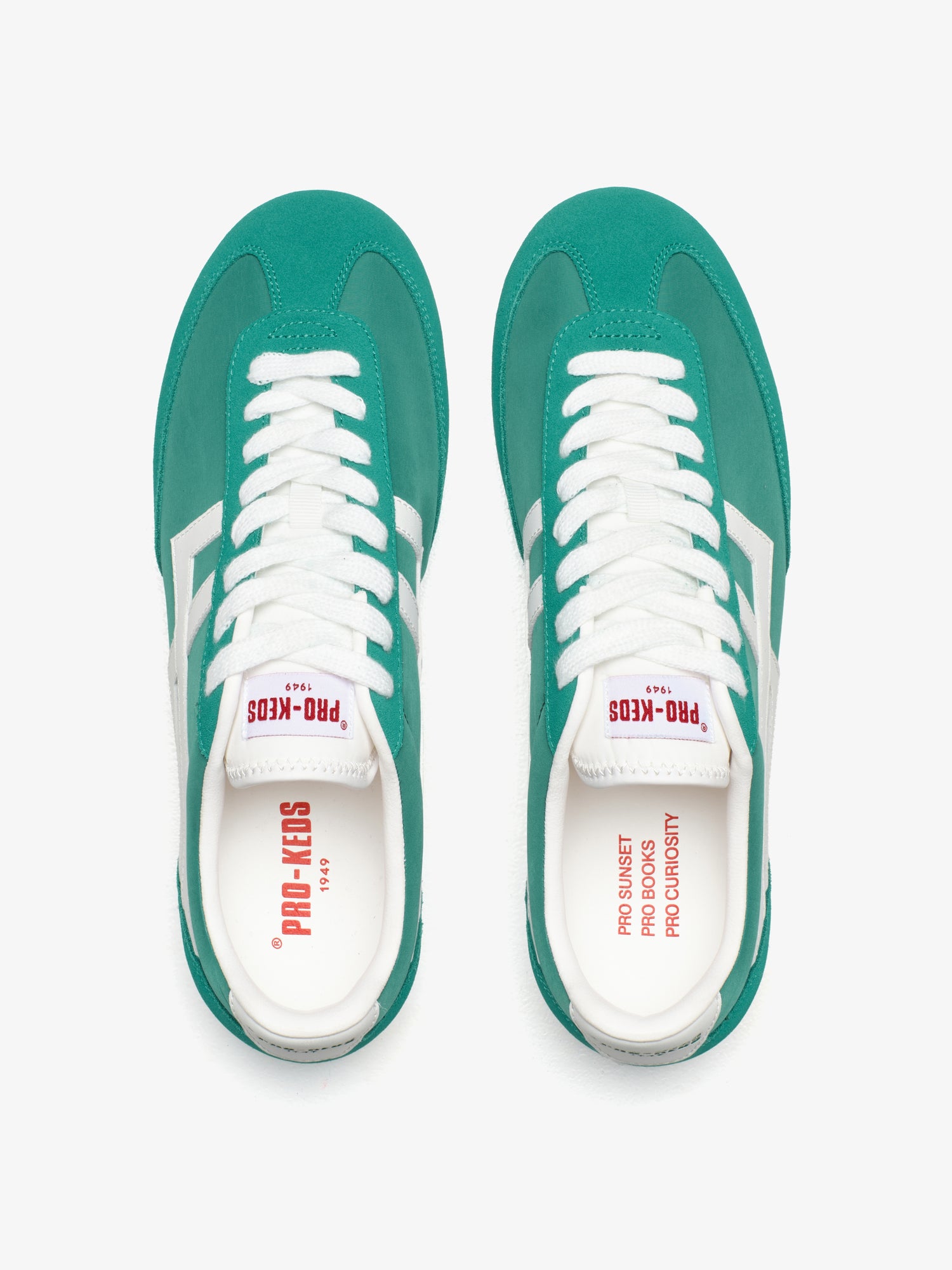 Racer 77 in green and white nylon