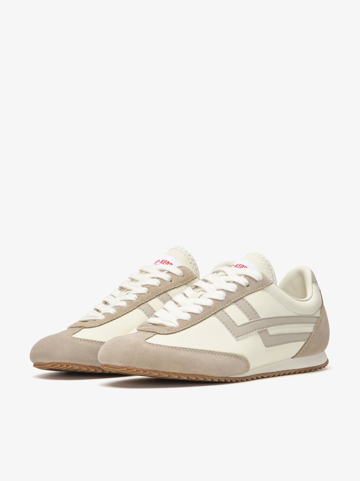 Pro-Keds Racer 77 da donna, sneaker crema e beige, vista laterale con tomaia in pelle e inserti in suede