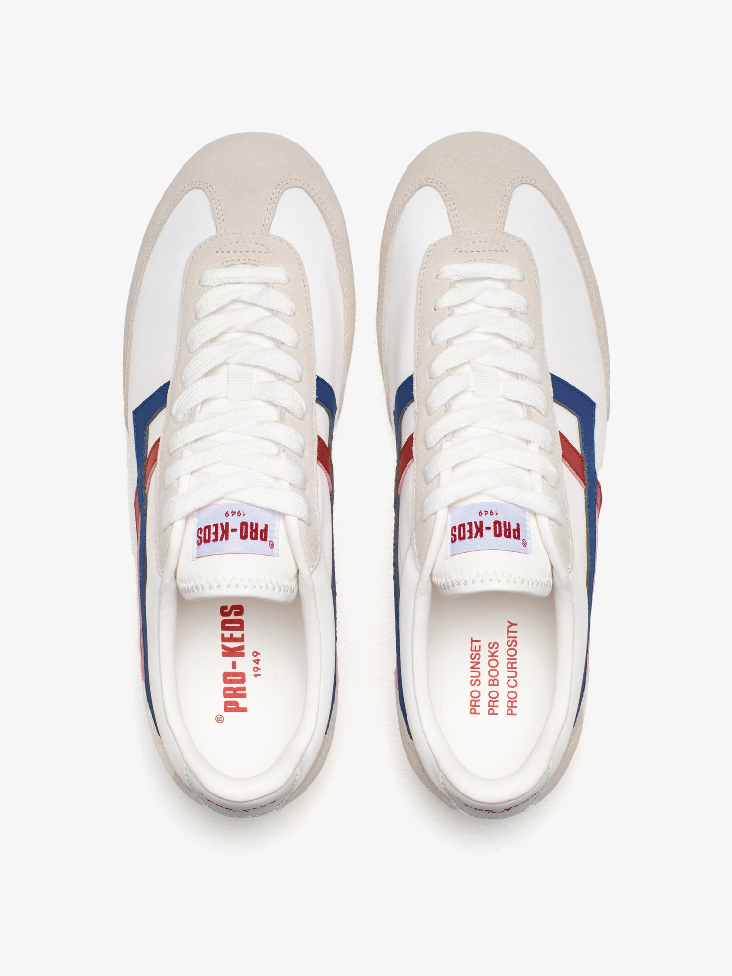Racer 77 in white and red/blue nylon