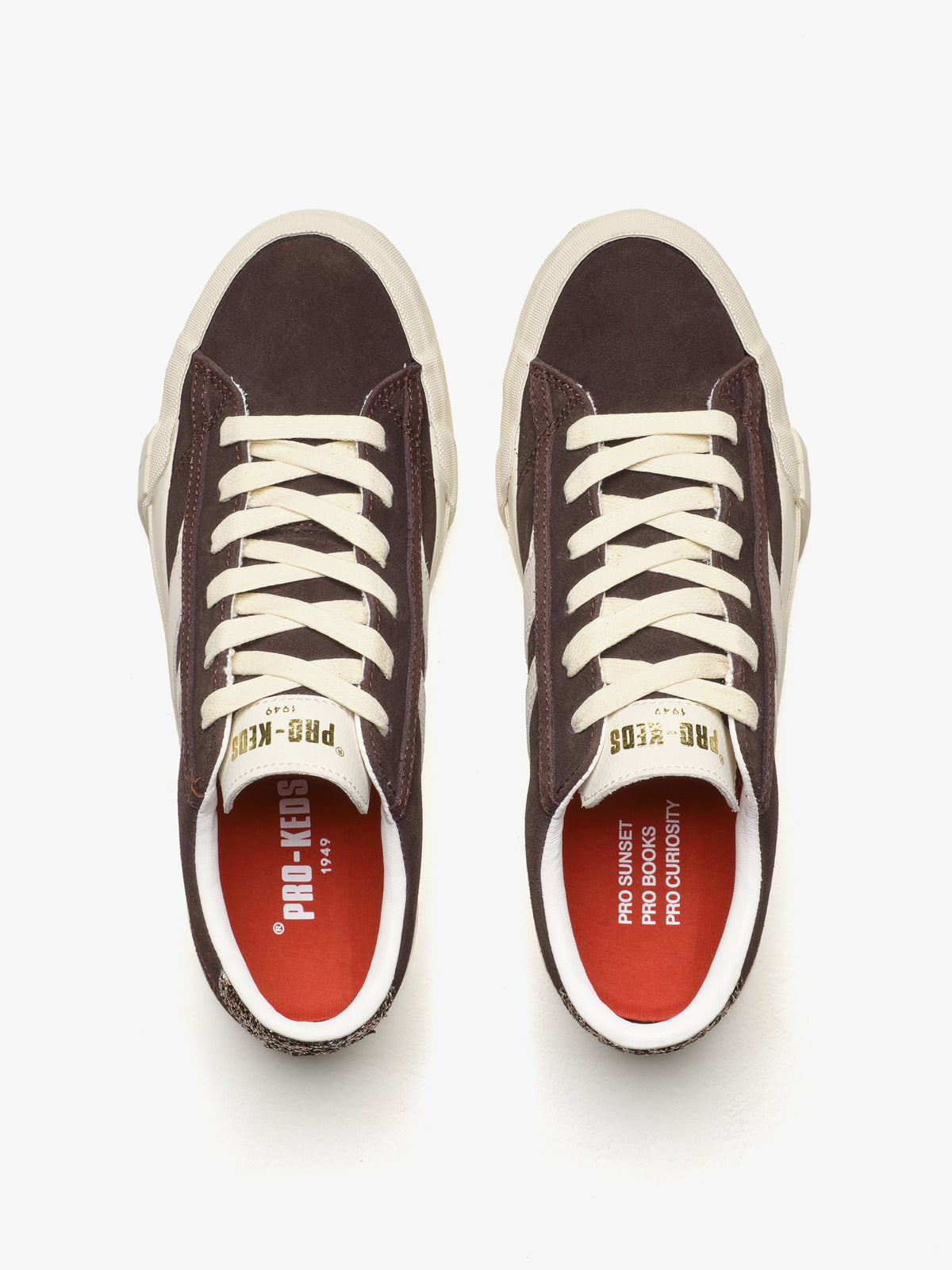 Sneaker da donna Pro-Keds Royal Classic in suede prugna e crema, dettaglio soletta interna