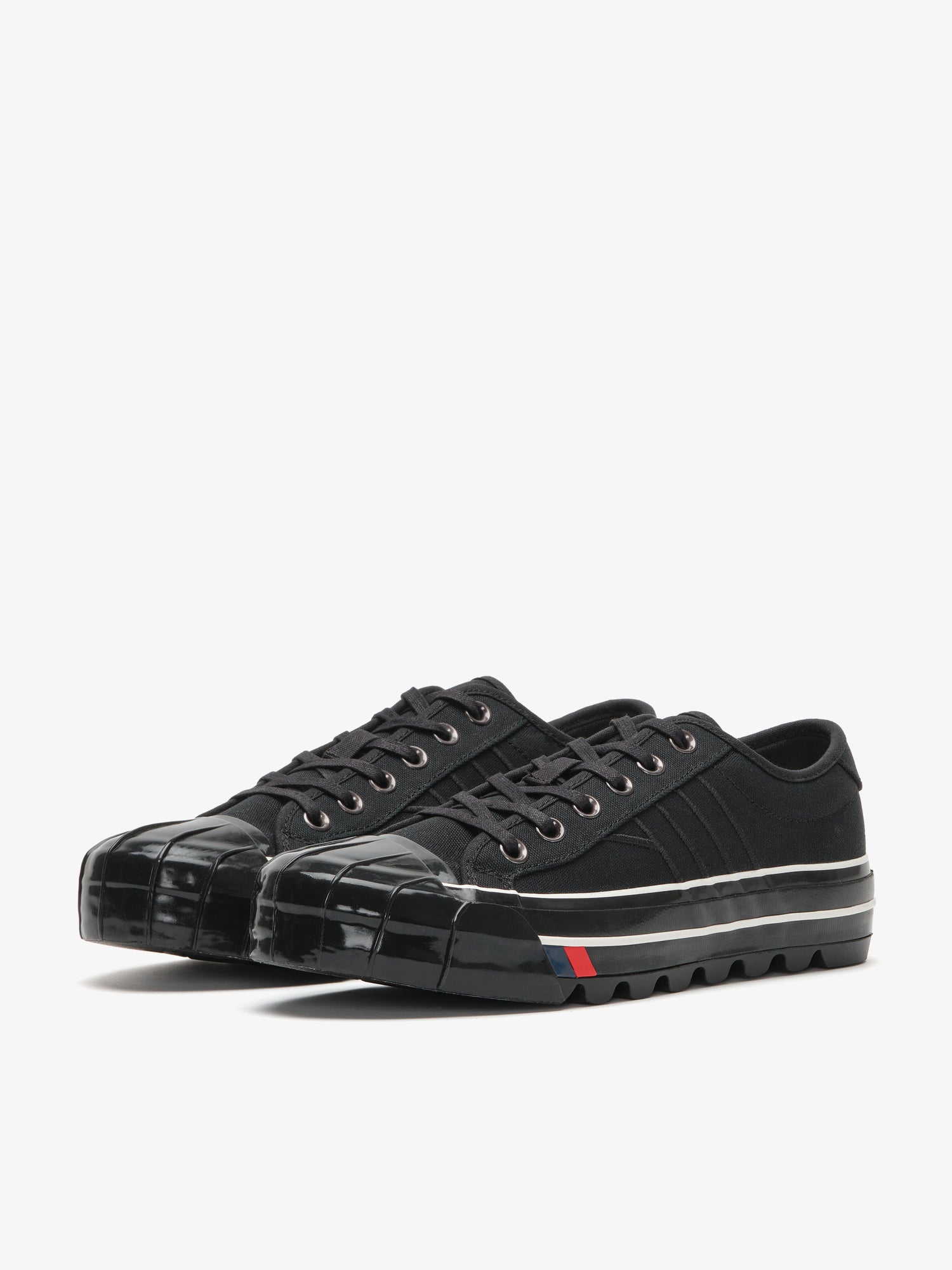 Intrepid in canvas onice nero