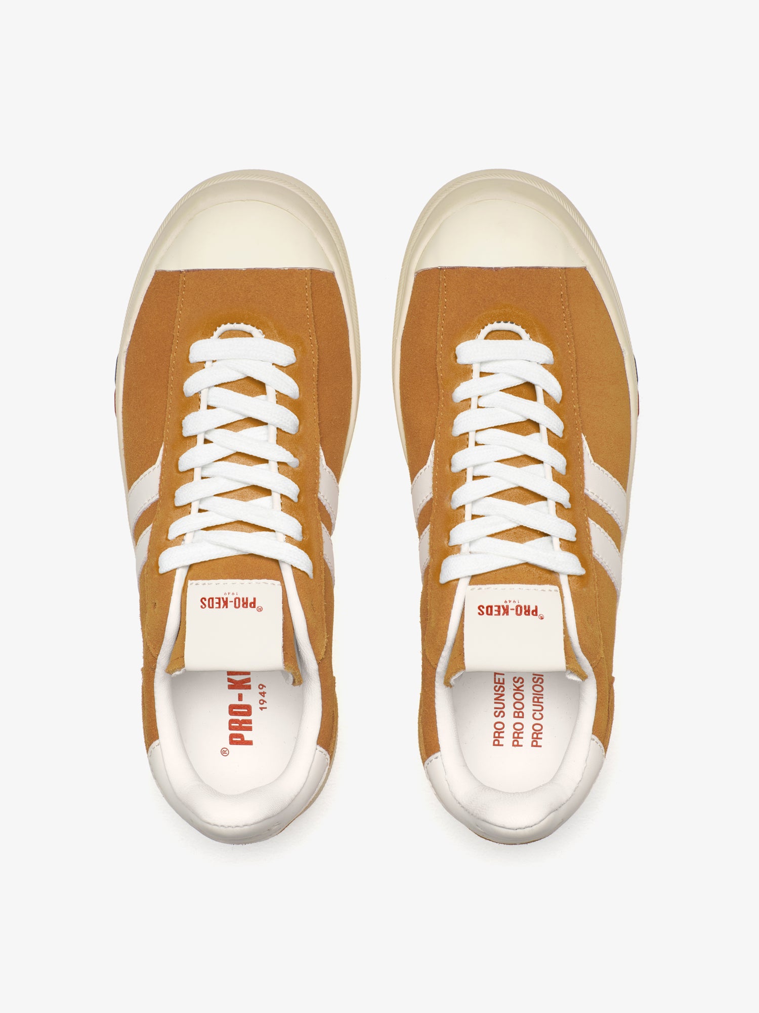 Court Ace in Suede Ruggine e Crema