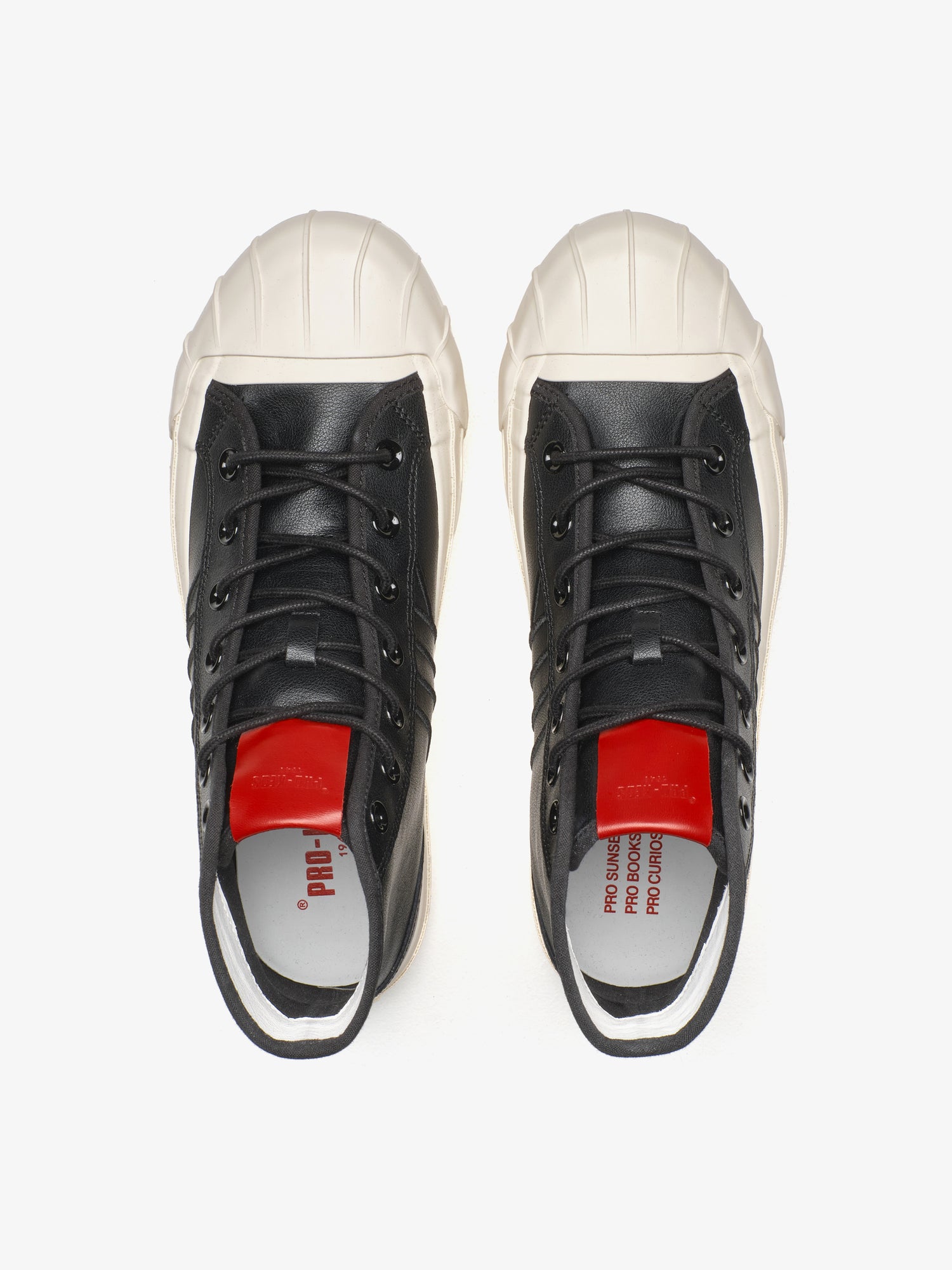 Intrepid High in black leather